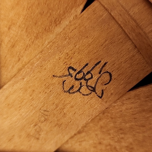 🌻 Longaberger 10 x 4” Woven 1995 Basket w/ Leather Handles and sectional insert - Picture 4 of 11